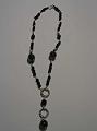 collana corta vetro nera_800x1067